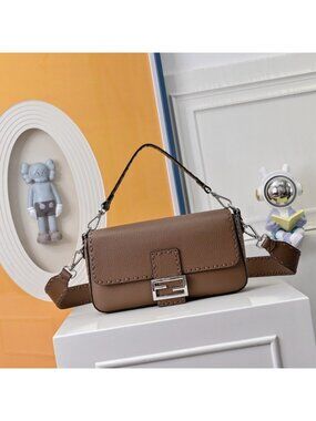 Fendi Medium Classic Baguette Bag